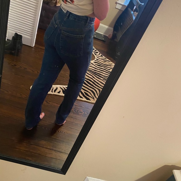 Two ragged priestess mom jeans light and dark wash - Picture 5 of 8